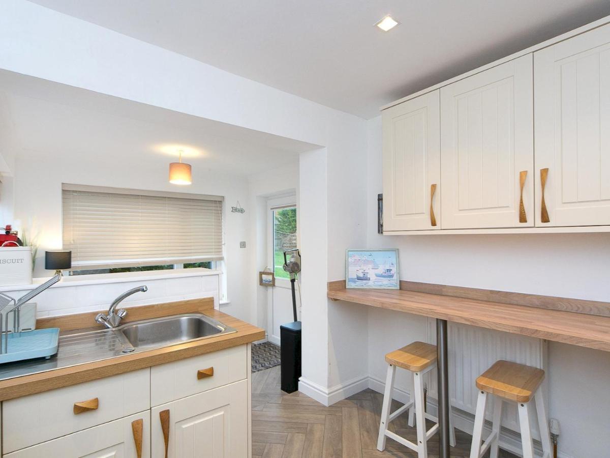 Pass The Keys Modern Coastal Home In Bull Bay Amlwch Екстериор снимка