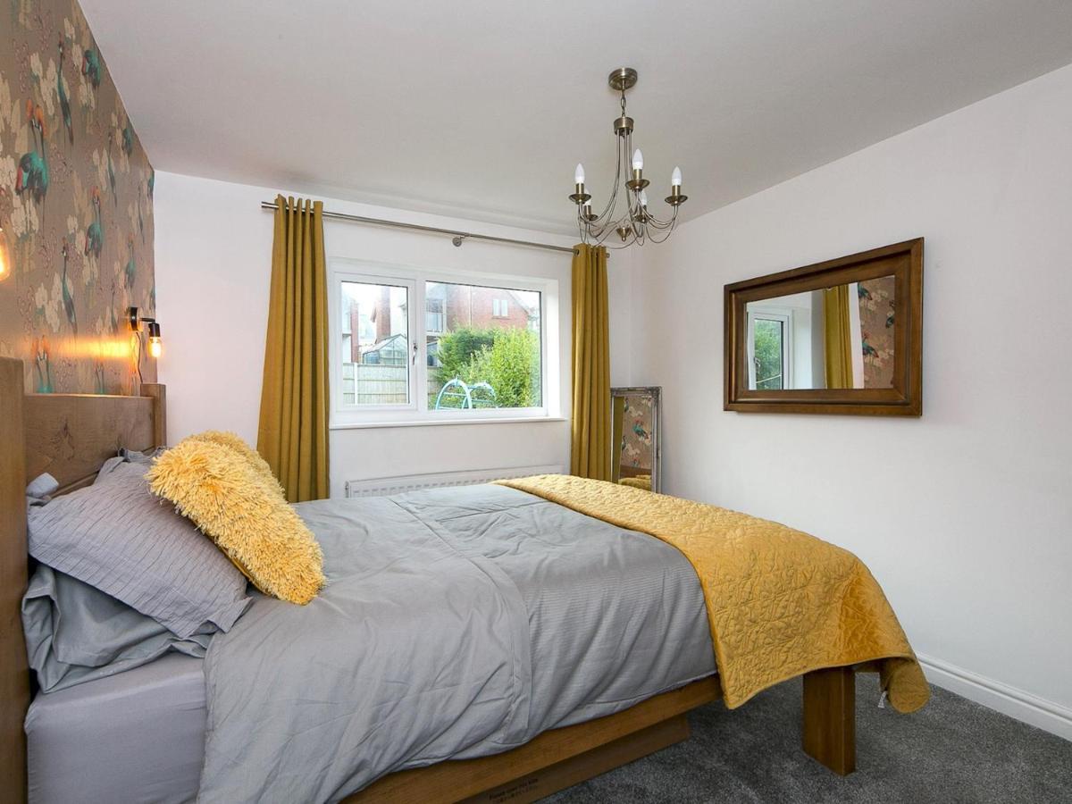 Pass The Keys Modern Coastal Home In Bull Bay Amlwch Екстериор снимка