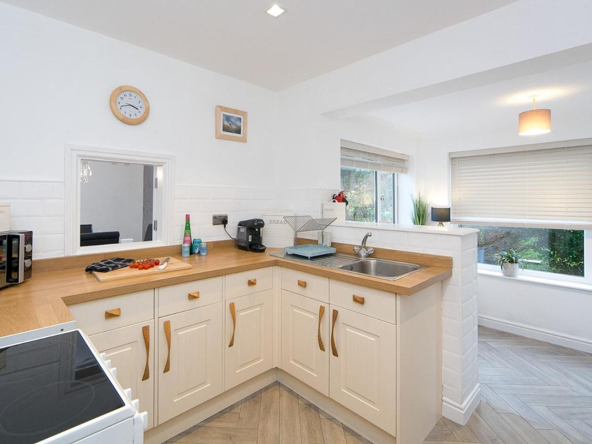 Pass The Keys Modern Coastal Home In Bull Bay Amlwch Екстериор снимка