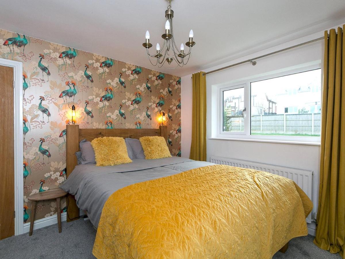 Pass The Keys Modern Coastal Home In Bull Bay Amlwch Екстериор снимка