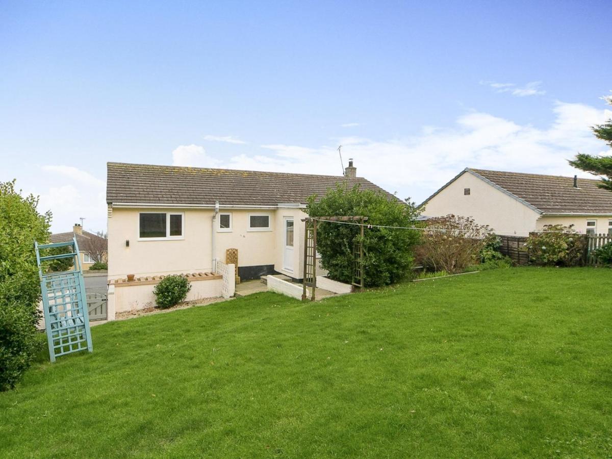 Pass The Keys Modern Coastal Home In Bull Bay Amlwch Екстериор снимка